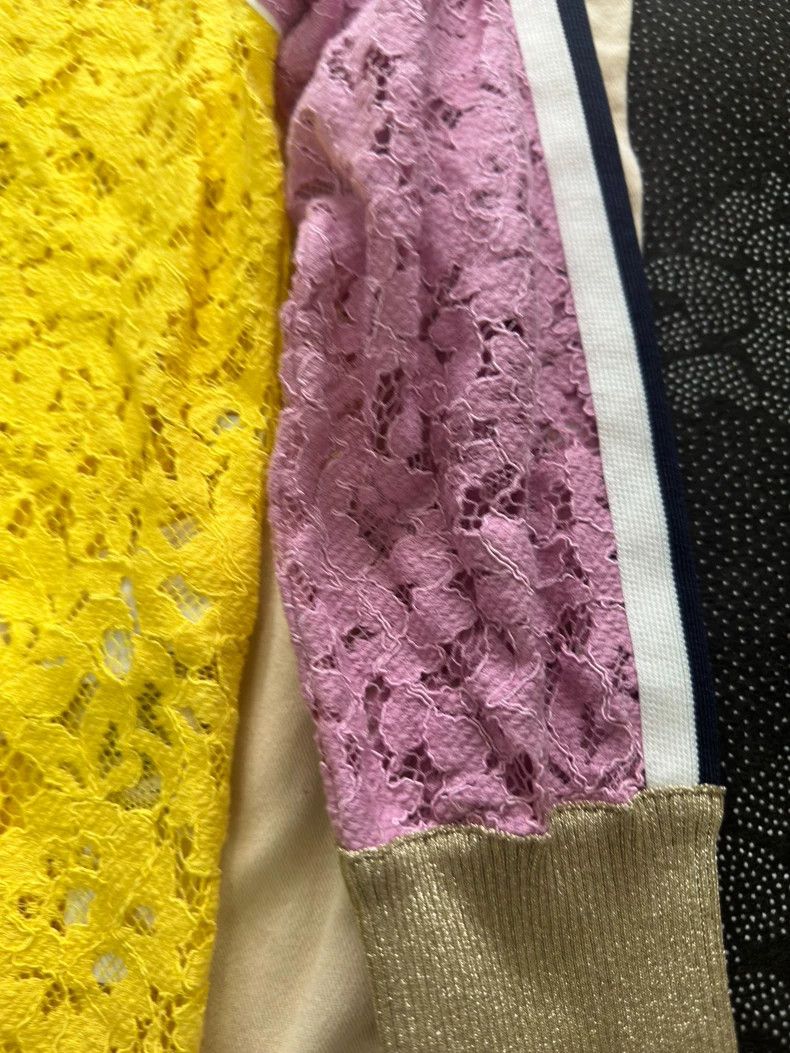 Gucci Gucci Hollow-out lace three-dimensional sequin flying sauce Size US S / EU 44-46 / 1 - 6 Thumbnail