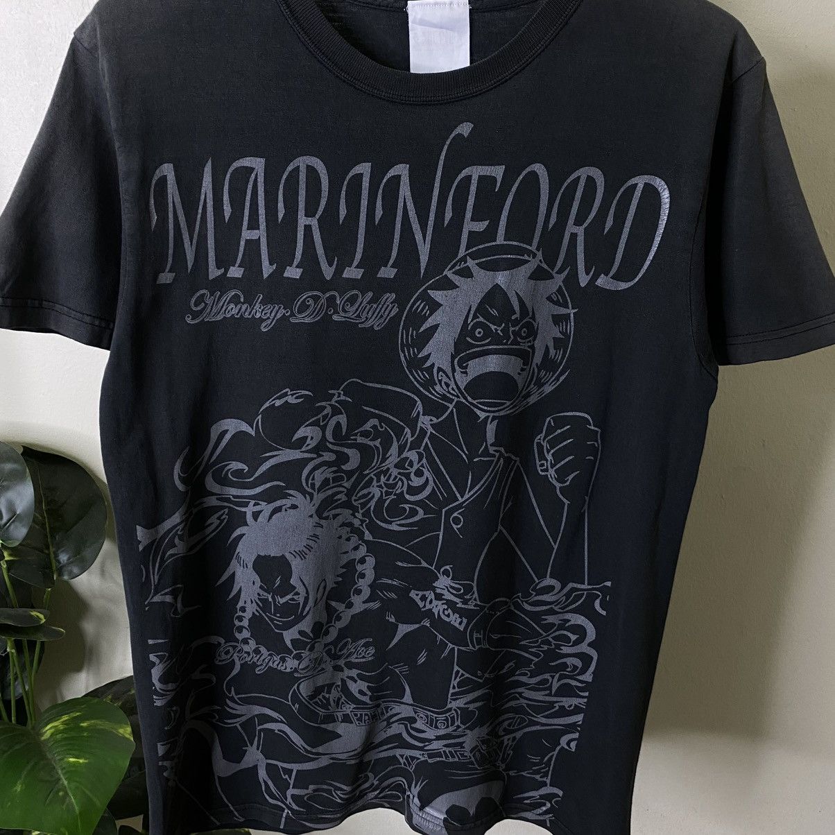 One Piece Vintage 2000s One Piece Anime Manga Series Sunfaded T Shirt Size US M / EU 48-50 / 2 - 2 Thumbnail