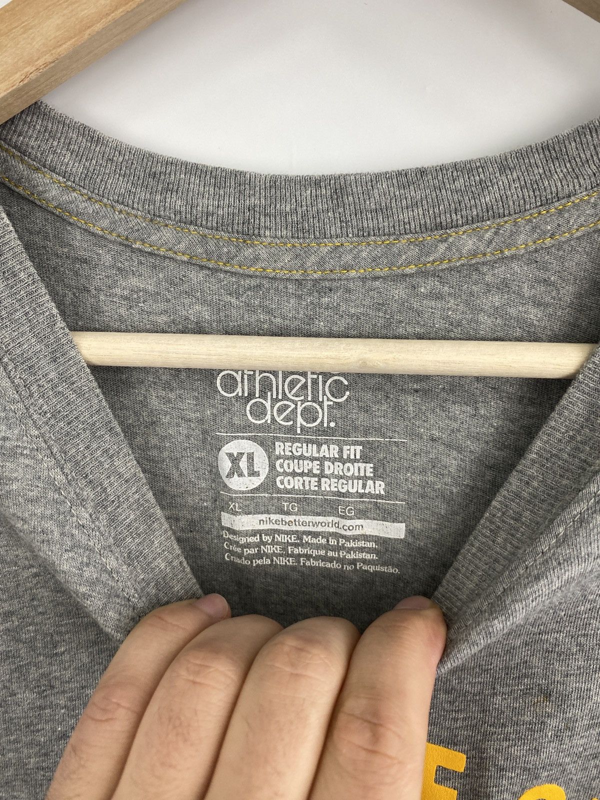 Nike 🇺🇸 Vintage Nike Swoosh Retro T-Shirt Hype Size US XL / EU 56 / 4 - 5 Thumbnail