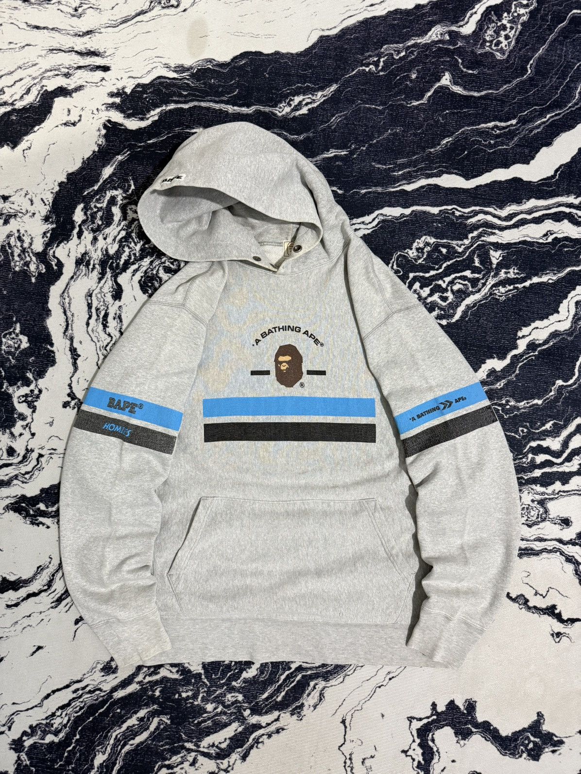 Bape Vintage A Bathing Ape x Homies Hoodie Size US M / EU 48-50 / 2 - 21 Thumbnail