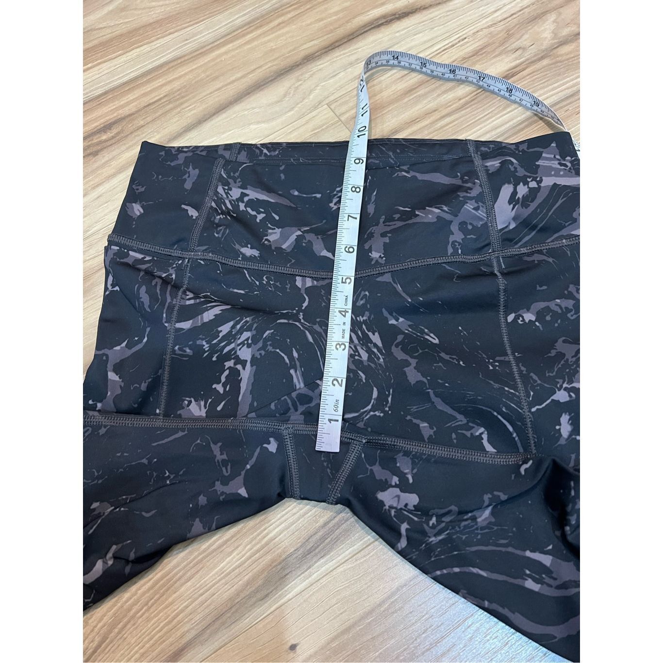 Athleta Athleta Velocity Stash Pocket Black Marbled 7/8 Legging sz X Size 25" / US 0 / IT 36 - 5 Thumbnail