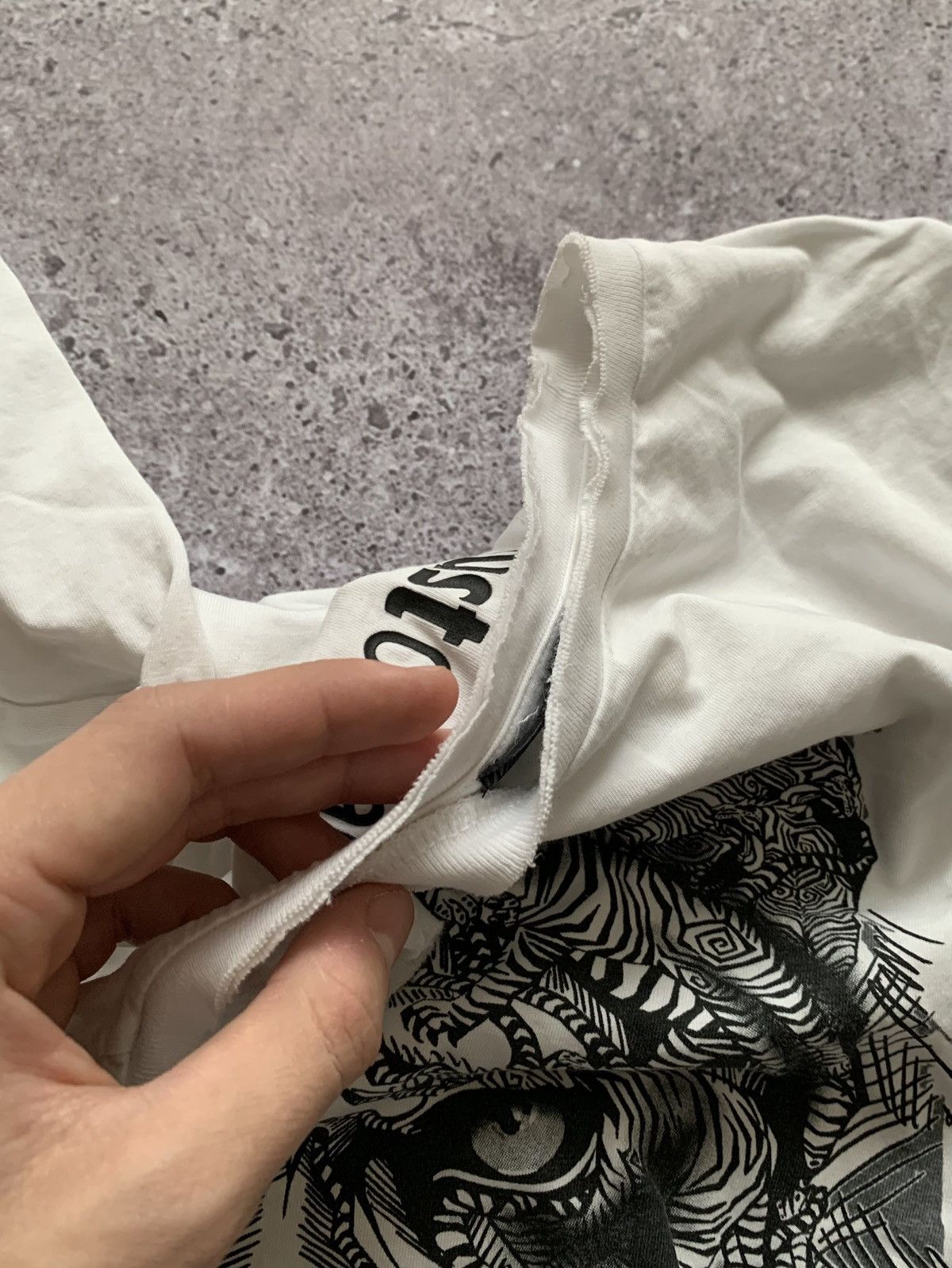 Just Cavalli 🔥JUST CAVALLI TIGER T-SHIRT Size US XL / EU 56 / 4 - 9 Thumbnail