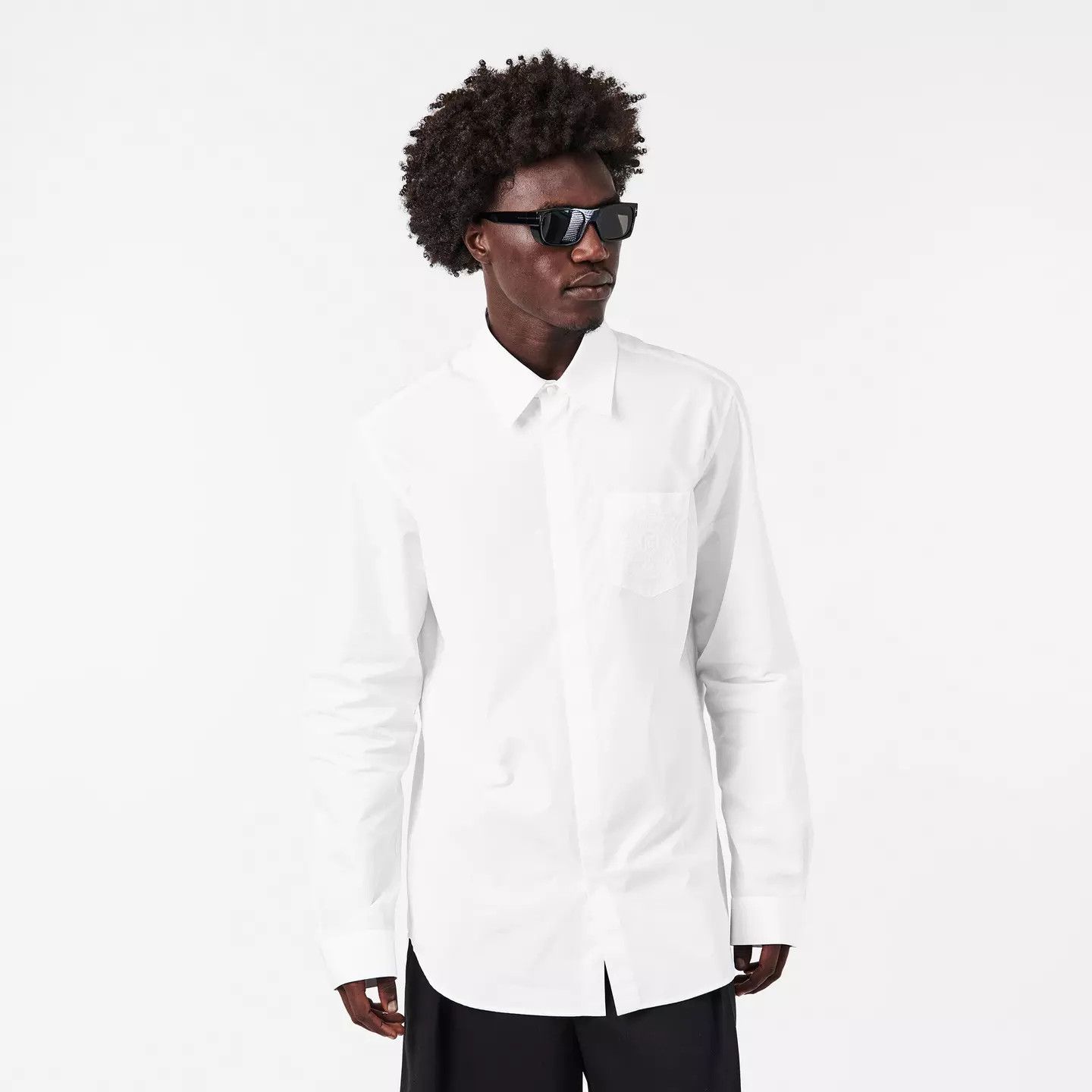Balmain o1g2r1mq0426 Emblam Long Sleeve Plain Shirt in White Size US L / EU 52-54 / 3 - 3 Thumbnail