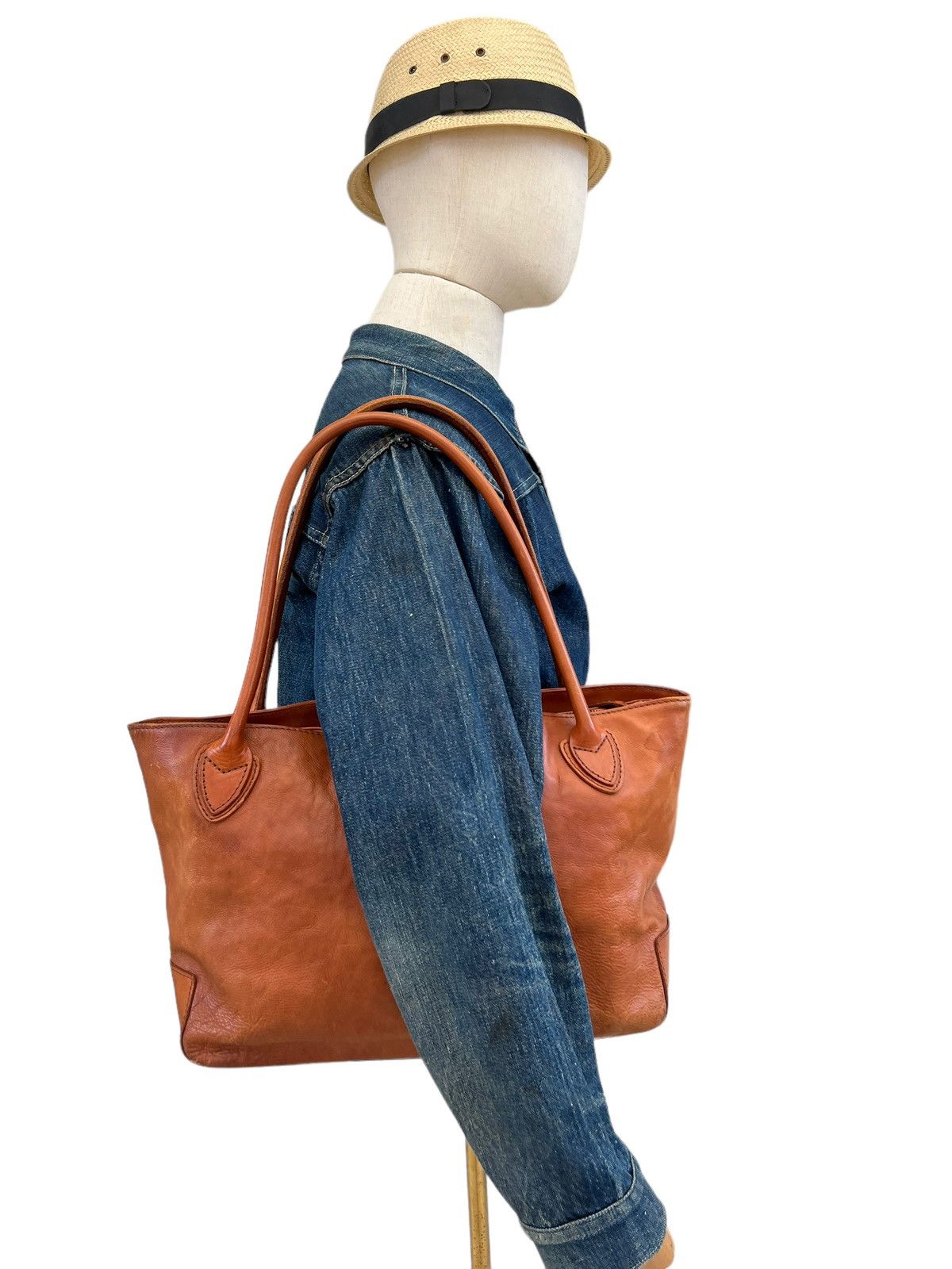 Leather Genten Japan Patina Leather Shoulder Bag Size ONE SIZE - 2 Thumbnail