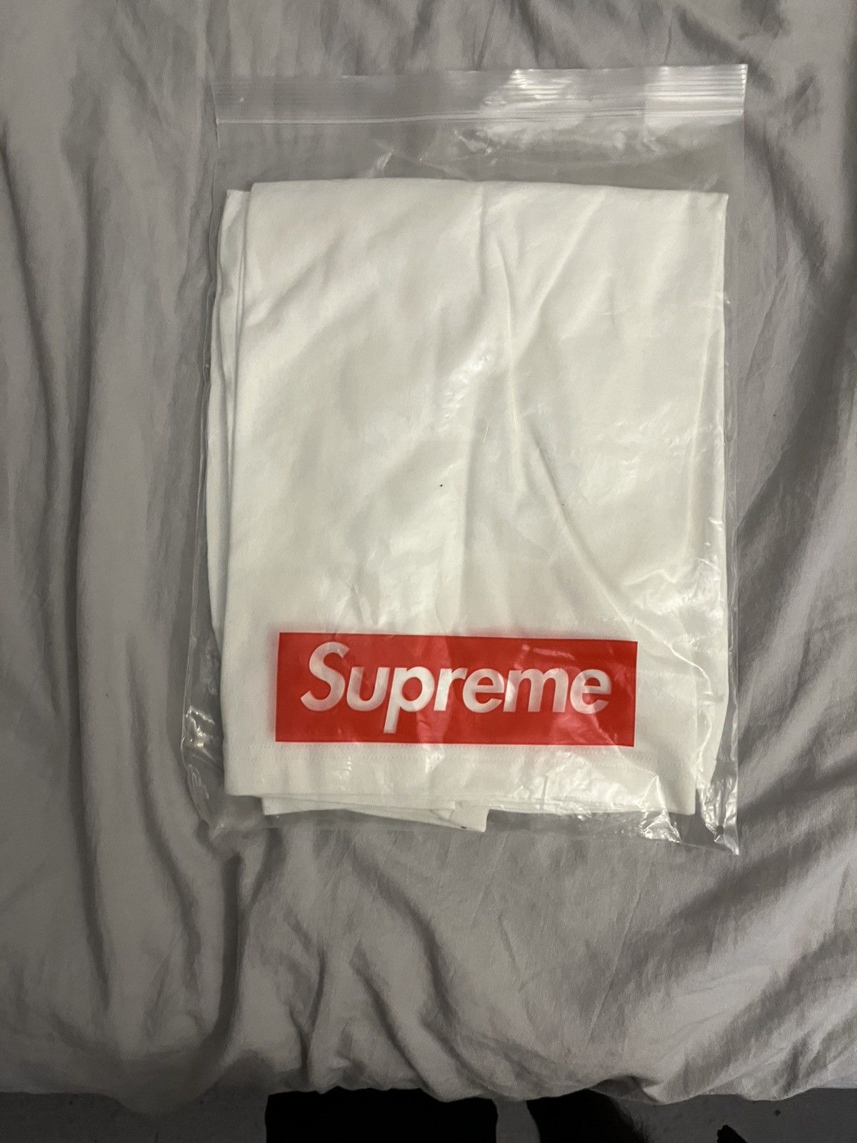 Supreme Supreme metallic mini box logo long sleeve tee white Size US S / EU 44-46 / 1 - 2 Thumbnail