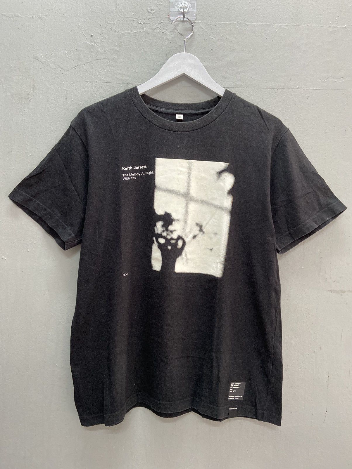 Uniqlo KEITH JARRET X UNIQLO ECM RECORD TEE SHIRT Size US L / EU 52-54 / 3 - 1 Thumbnail