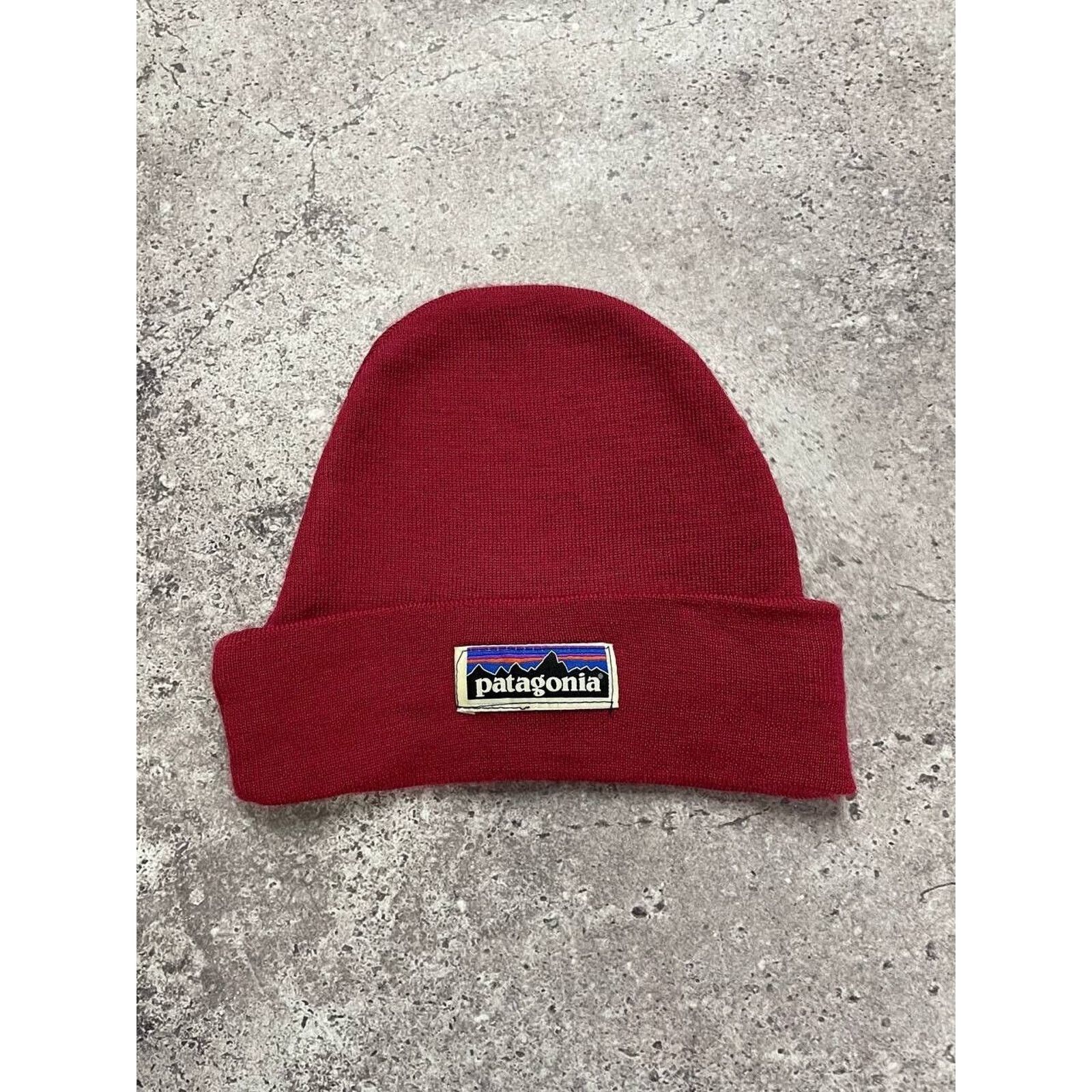 Patagonia × Vintage Vintage Patagonia Red Knit Beanie Hat Size ONE SIZE - 1 Thumbnail