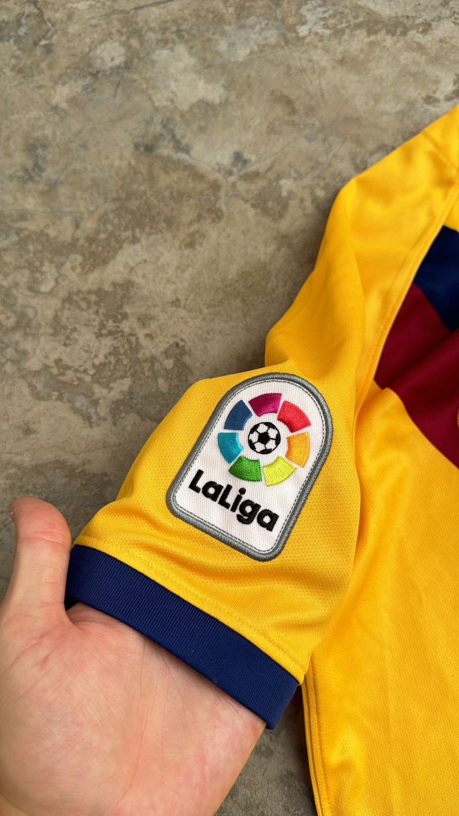 Nike Nike Barcelona 2019-20 Home jersey Coutinho #14 rare kit Size US M / EU 48-50 / 2 - 11 Thumbnail