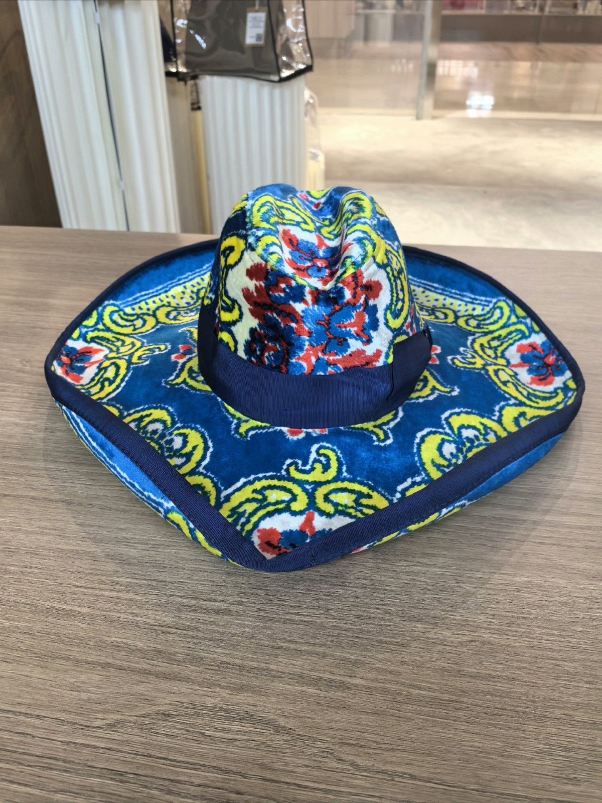 Gucci Gucci runway rare printed hat Size ONE SIZE - 5 Thumbnail