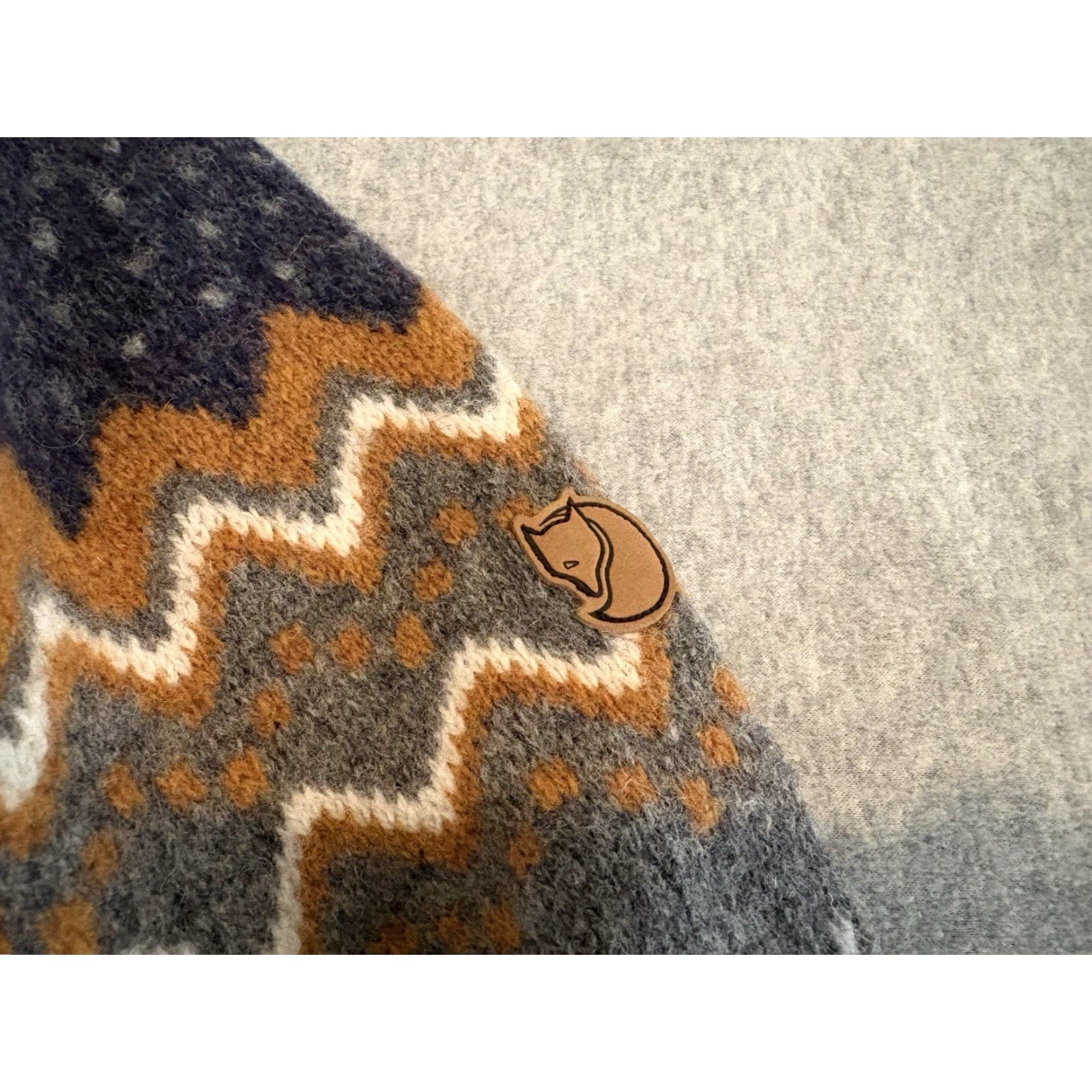 Vintage Fjallraven Wool Sweater Fair Isle Birdseye Blue Nordic Elbow Patches Mens Medium Size US M / EU 48-50 / 2 - 5 Thumbnail