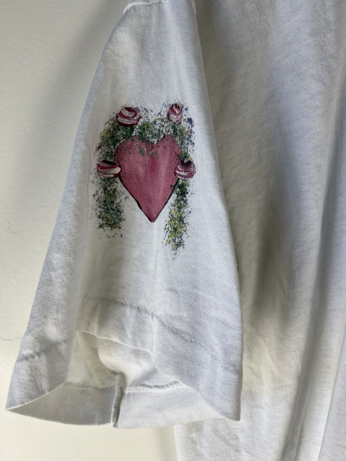 Vintage Vintage flower heart wreath art tee Size US L / EU 52-54 / 3 - 3 Thumbnail
