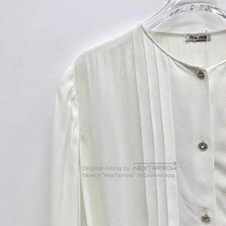 Miu Miu MiuMiu White Long Sleeve Button. Size US M / EU 48-50 / 2 - 3 Thumbnail