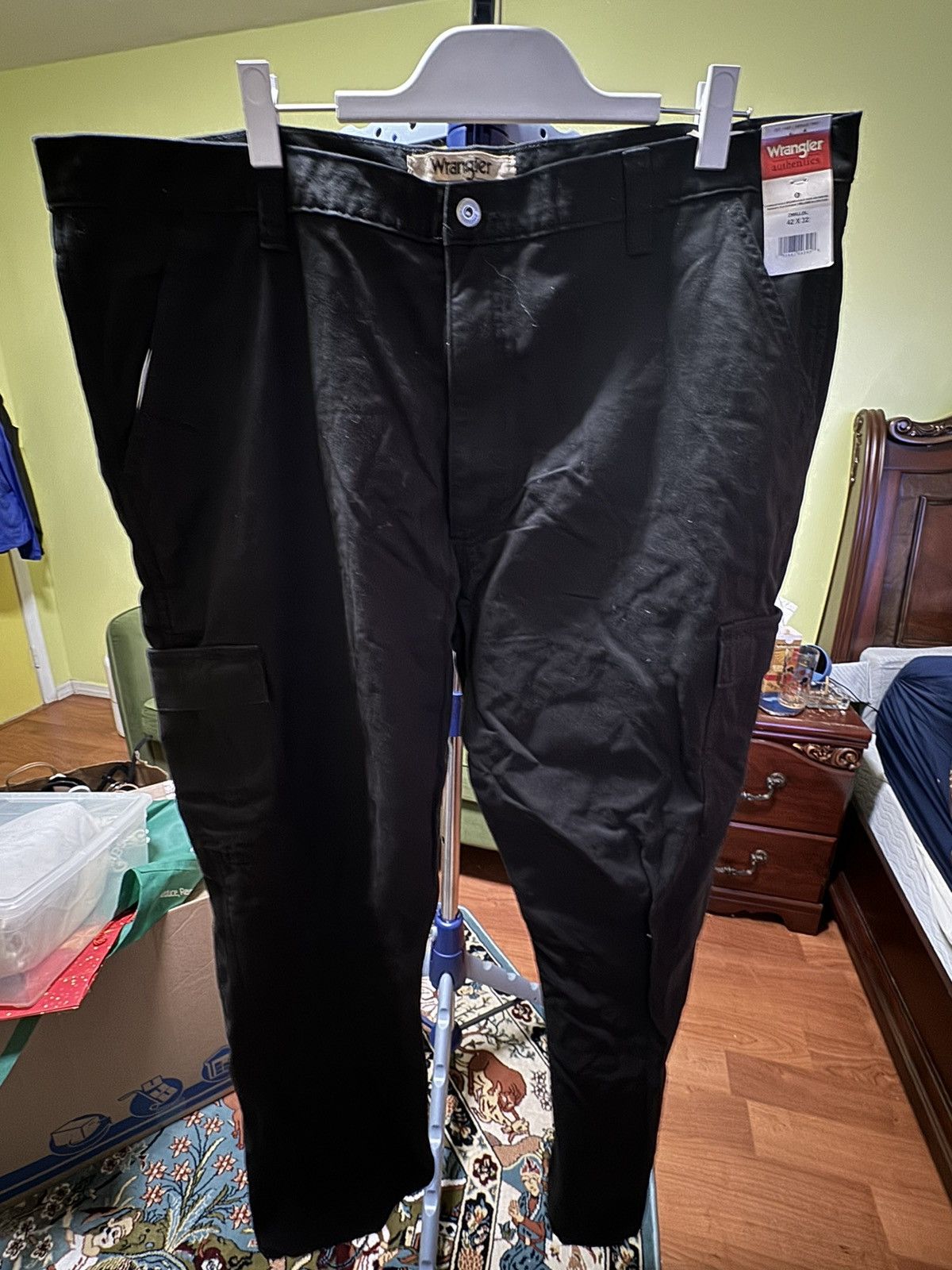 Wrangler NWT WRANGLER MEN'S FLEECE LINED CARGO PANT 42 x 32 Size US 42 / EU 58 - 1 Thumbnail