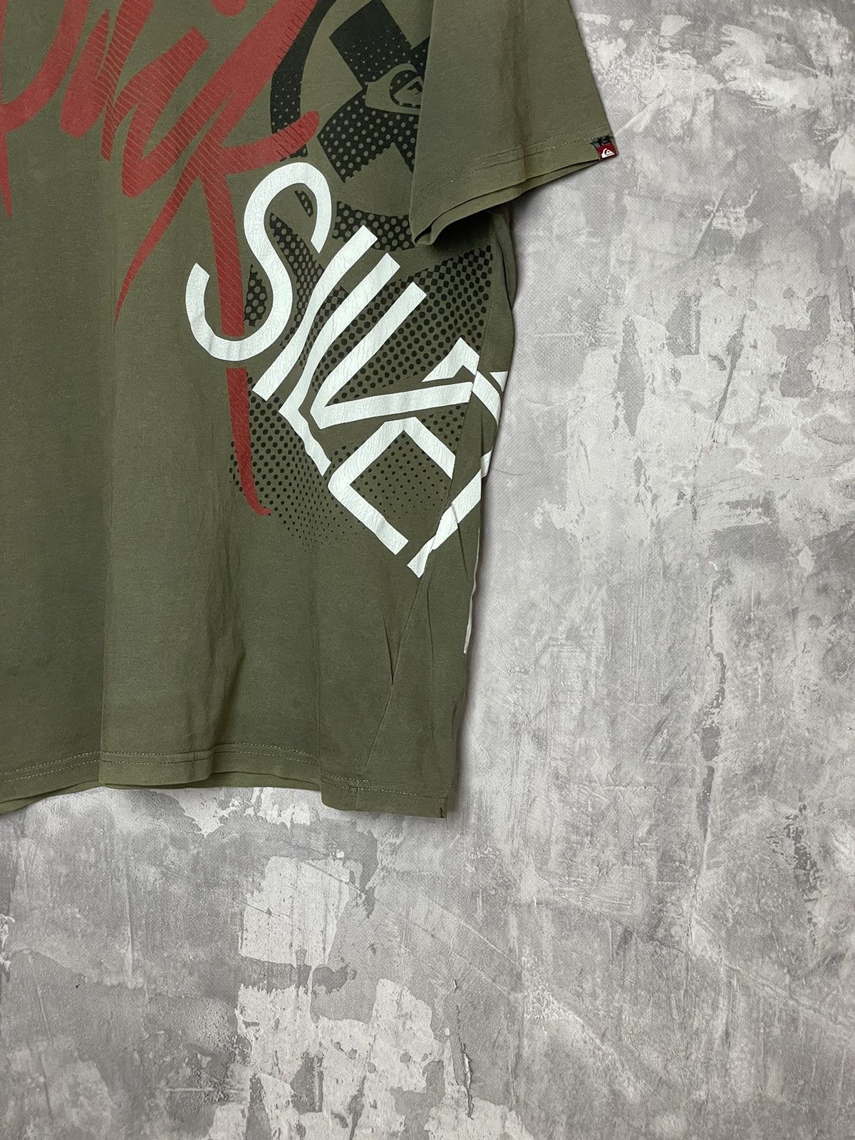 Affliction × Quiksilver × Vintage Vintage 90s Quiksilver Boxy Surf Skate Big Logo T Shirt Size US L / EU 52-54 / 3 - 4 Thumbnail