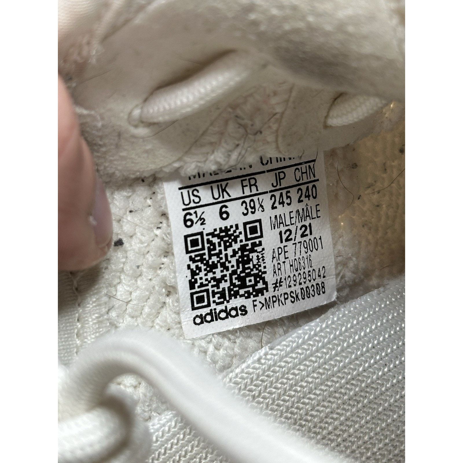 Adidas Adidas Yeezy Boost 350 V2 Bone - Size 6.5 Size US 6.5 / EU 39-40 - 7 Thumbnail