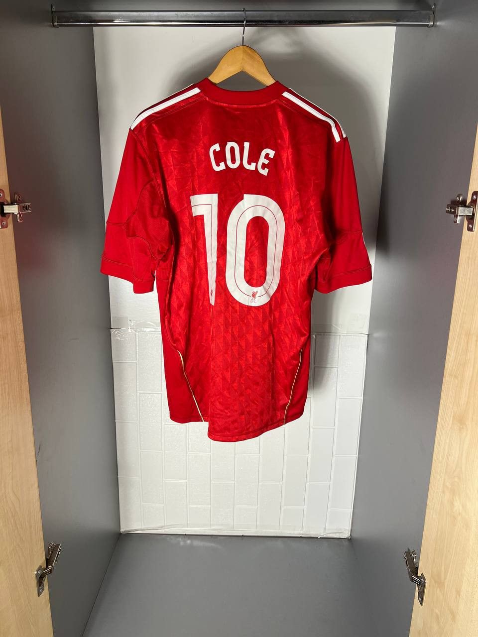 Adidas VINTAGE ADIDAS FC LIVERPOOL ENGLAND SOCCER JERSEY RETRO Size US L / EU 52-54 / 3 - 12 Thumbnail