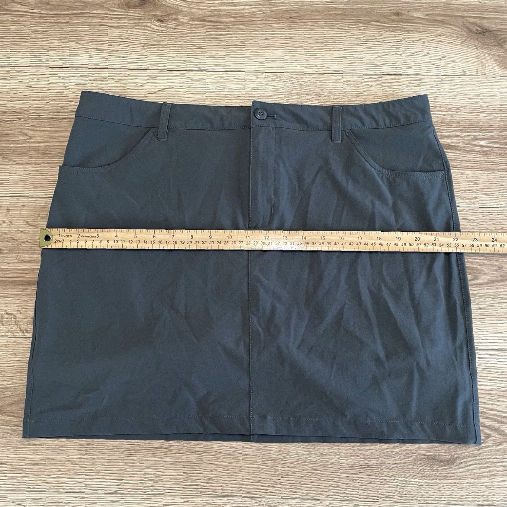 Eddie Bauer Eddie Bauer Adventurer 2.0 Skort Skirt Women Size 16 Gray Performance Size 38" / US 16 / IT 52 - 4 Thumbnail