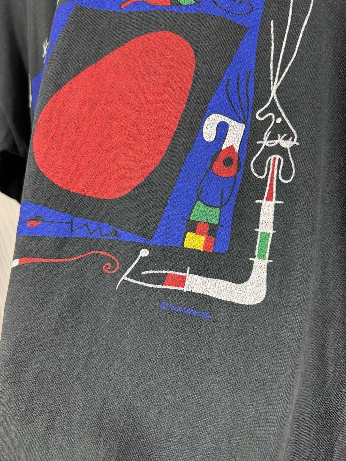 Vintage Vintage 90s Joan Miro Art T-Shirt Abstract Boxy Tee Size US S / EU 44-46 / 1 - 6 Thumbnail