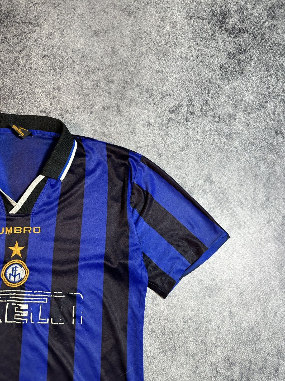 Umbro × Vintage Vintage Inter Umbro Pirelli Soccer Jersey 90s Very Rare L Size US L / EU 52-54 / 3 - 6 Thumbnail
