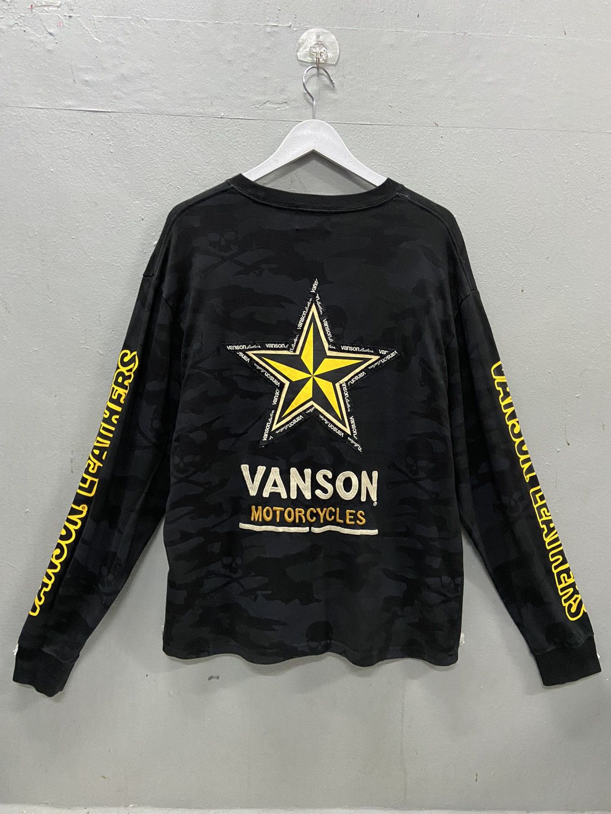 Vanson Leathers VANSON LEATHERS MOTORCYCLES SKULL LONG SLEEVE Size US XL / EU 56 / 4 - 1 Thumbnail
