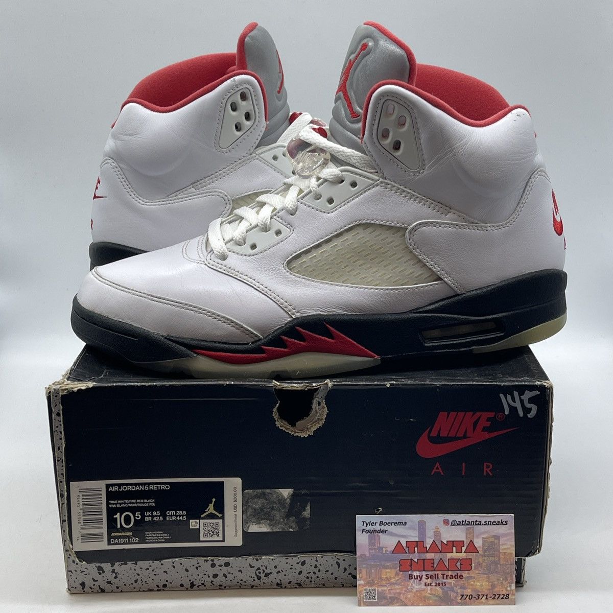 Jordan Brand Air Jordan 5 fire red Size US 10.5 / EU 43-44 - 1 Thumbnail