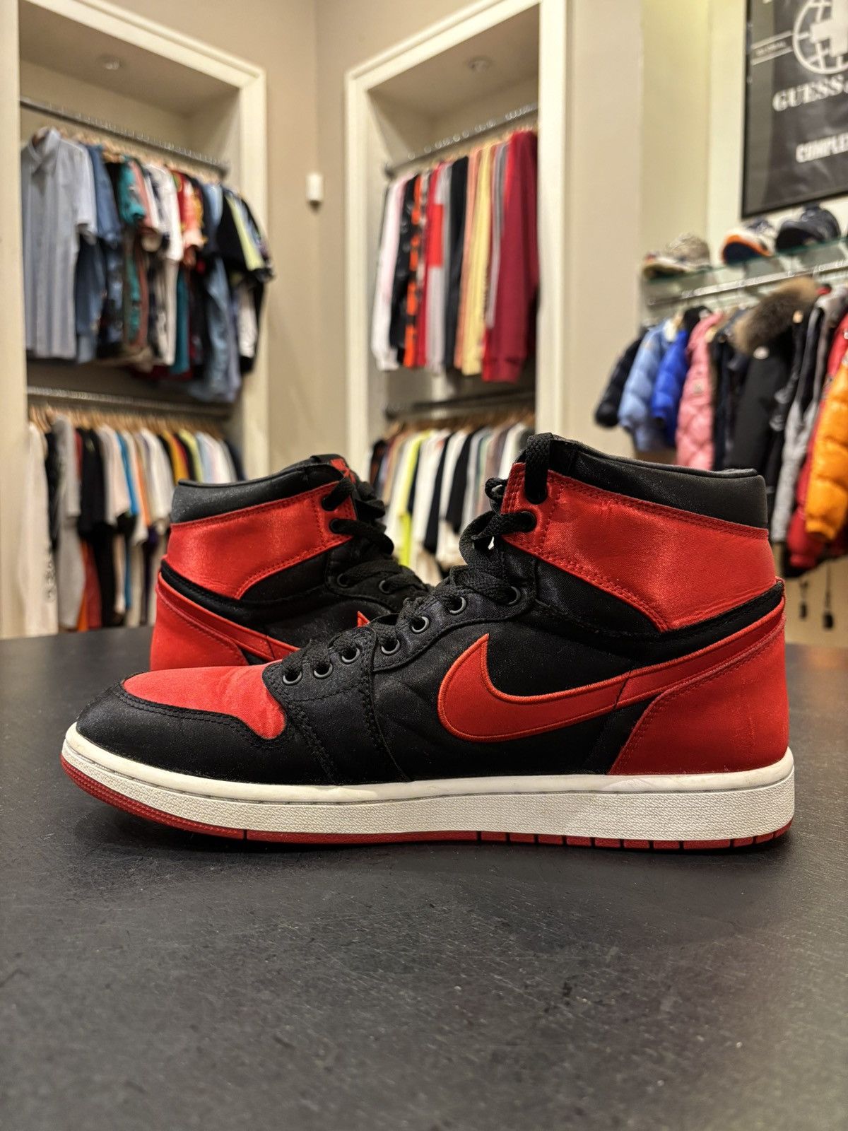 Jordan Brand Jordan 1 Retro High ‘Satin Bred’ Size US 11.5 / EU 44-45 - 3 Thumbnail