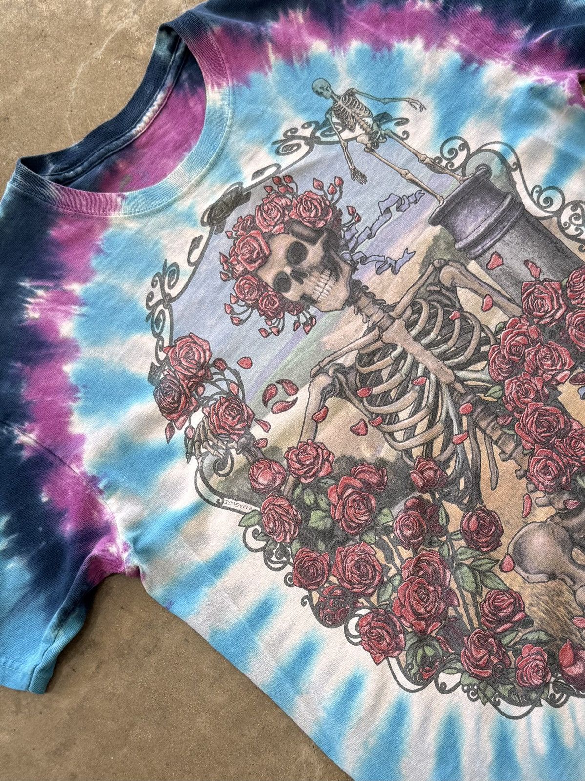 Vintage Vintage 1995 Grateful Dead Skeleton Rose TieDye tee large Size US L / EU 52-54 / 3 - 1 Thumbnail