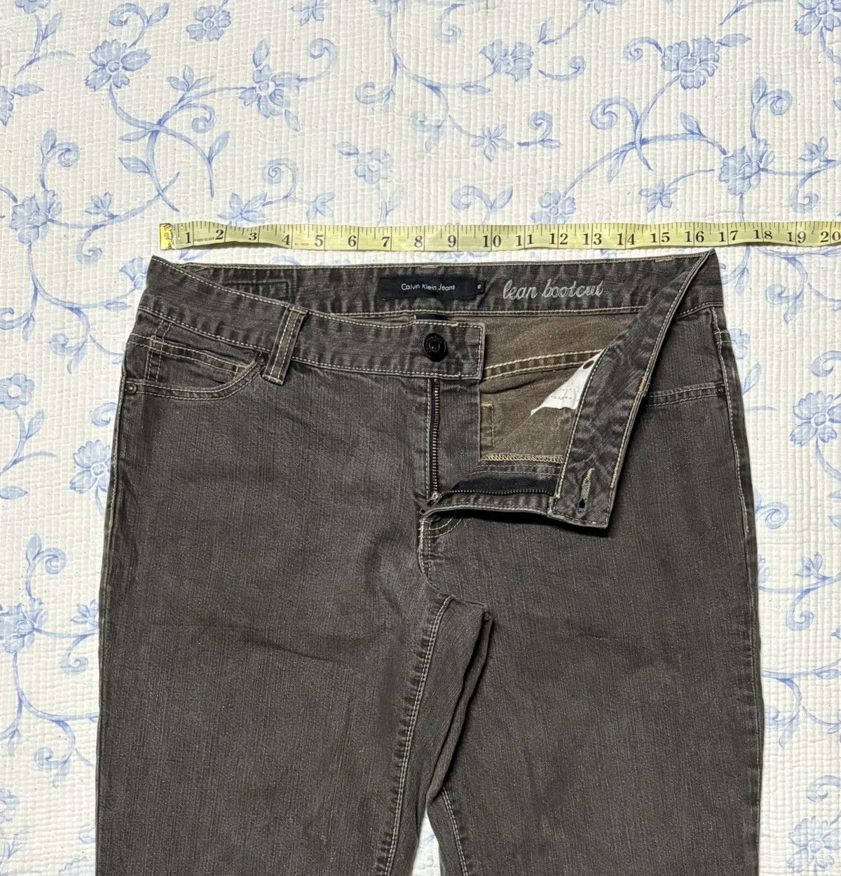 Calvin Klein Calvin Klein Streetwear Flared Denim Size US 32 / EU 48 - 2 Thumbnail