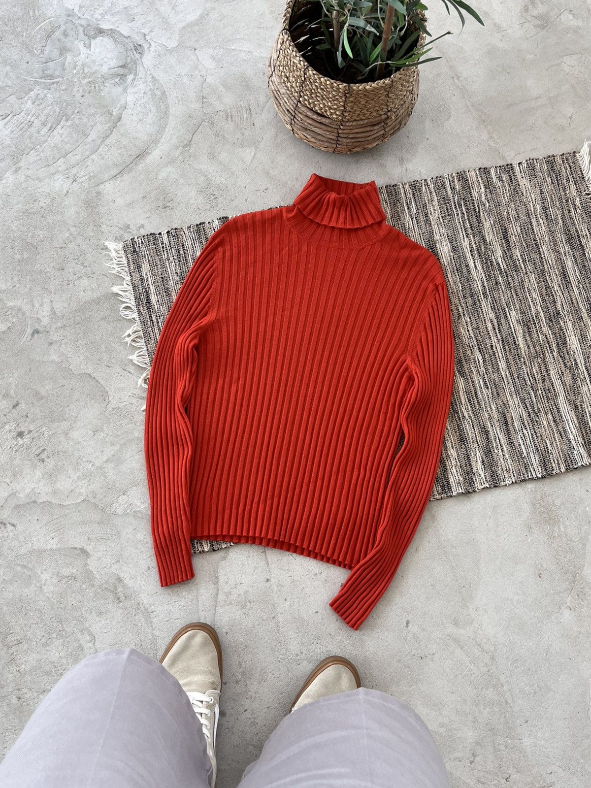 GUCCI Red turtleneck sweater L