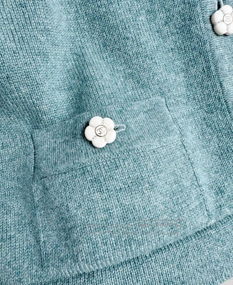 Chanel Chanel 23K camelia buckle vest Size XS / US 0-2 / IT 36-38 - 5 Thumbnail
