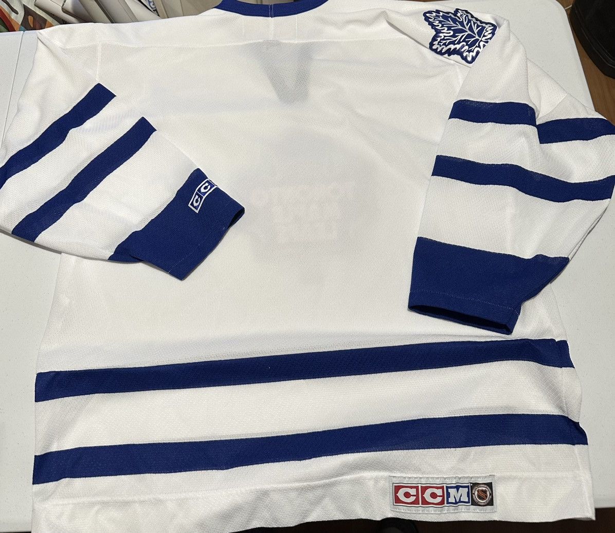 Ccm Vintage Toronto Maple Leafs NHL Hockey CCM Jersey Size US XL / EU 56 / 4 - 3 Thumbnail