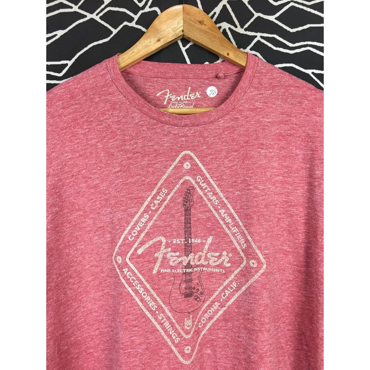 Fender Fender Fine Electric Instrument Graphic Tee Size L Size US L / EU 52-54 / 3 - 3 Thumbnail