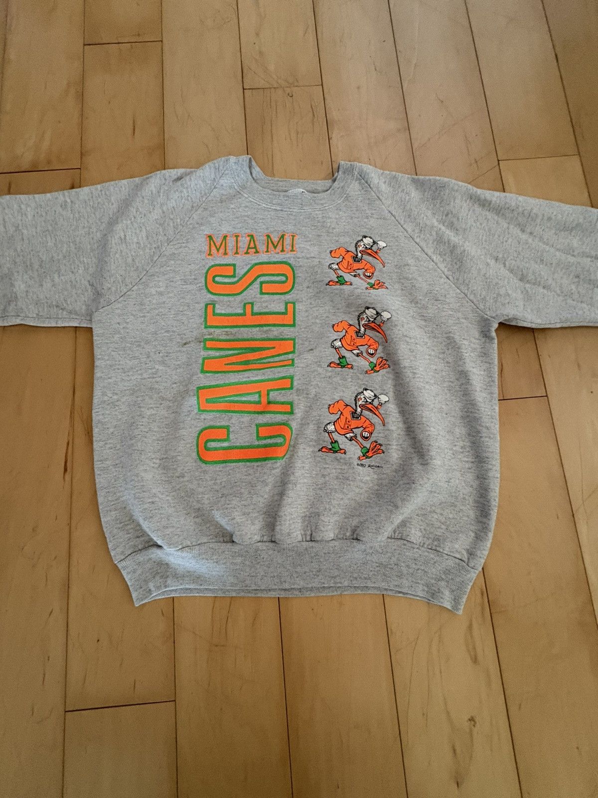 Vintage Vintage 1980's University of Miami Sweater Size S / US 4 / IT 40 - 1 Thumbnail