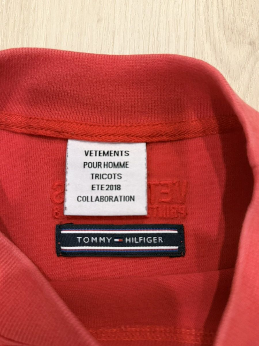 Tommy Hilfiger × Vetements Tommy Hilfiger x Vetements Tee Size US XS / EU 42 / 0 - 4 Thumbnail