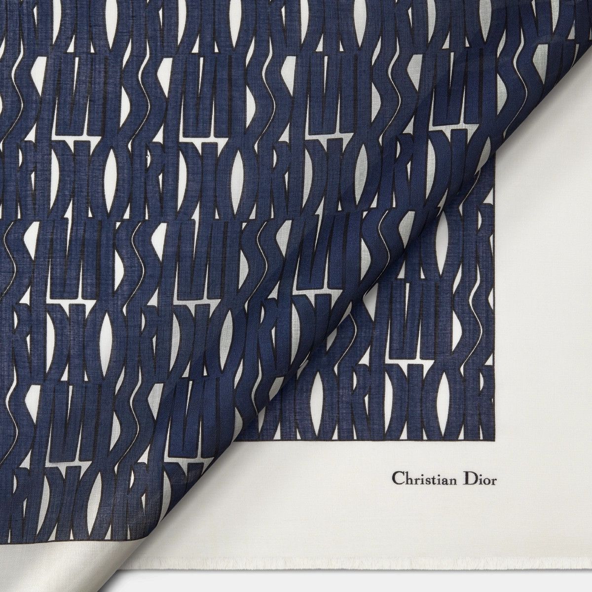 Dior o1bcso1str0226 Size:OS/Allover Shawl in White/Nevy Blue Size ONE SIZE - 3 Thumbnail