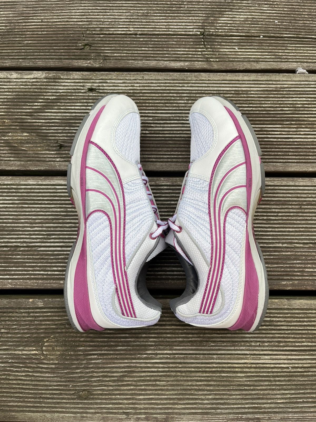 Puma × Vintage Vintage 2000s Puma Speed Cat Y2k Low-Top Racing Shoes Size US 9 / IT 39 - 2 Thumbnail