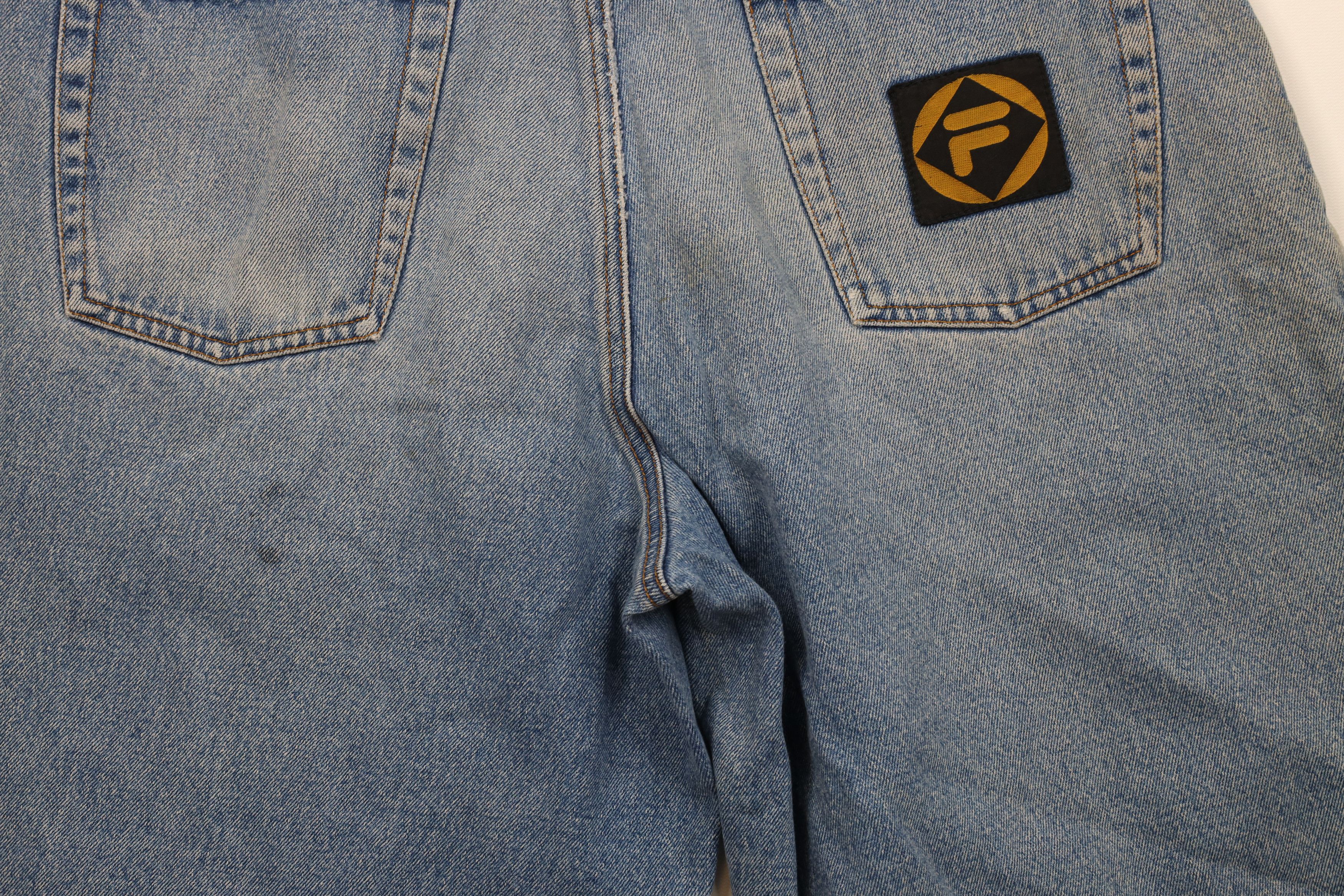 Fila × Vintage Vintage 90s Fila Spell Out Baggy Fit Denim Jean Shorts Jorts Size US 32 / EU 48 - 13 Thumbnail