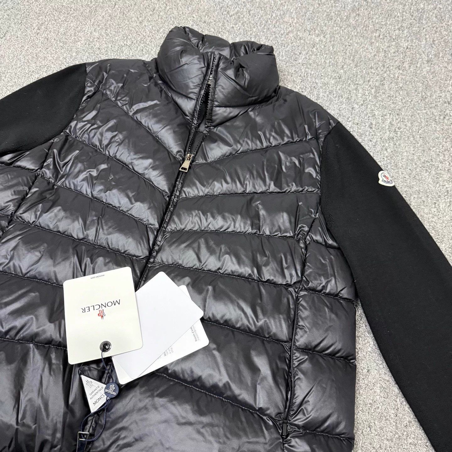 Moncler 24FW Black Knit-Paneled Down Unused M