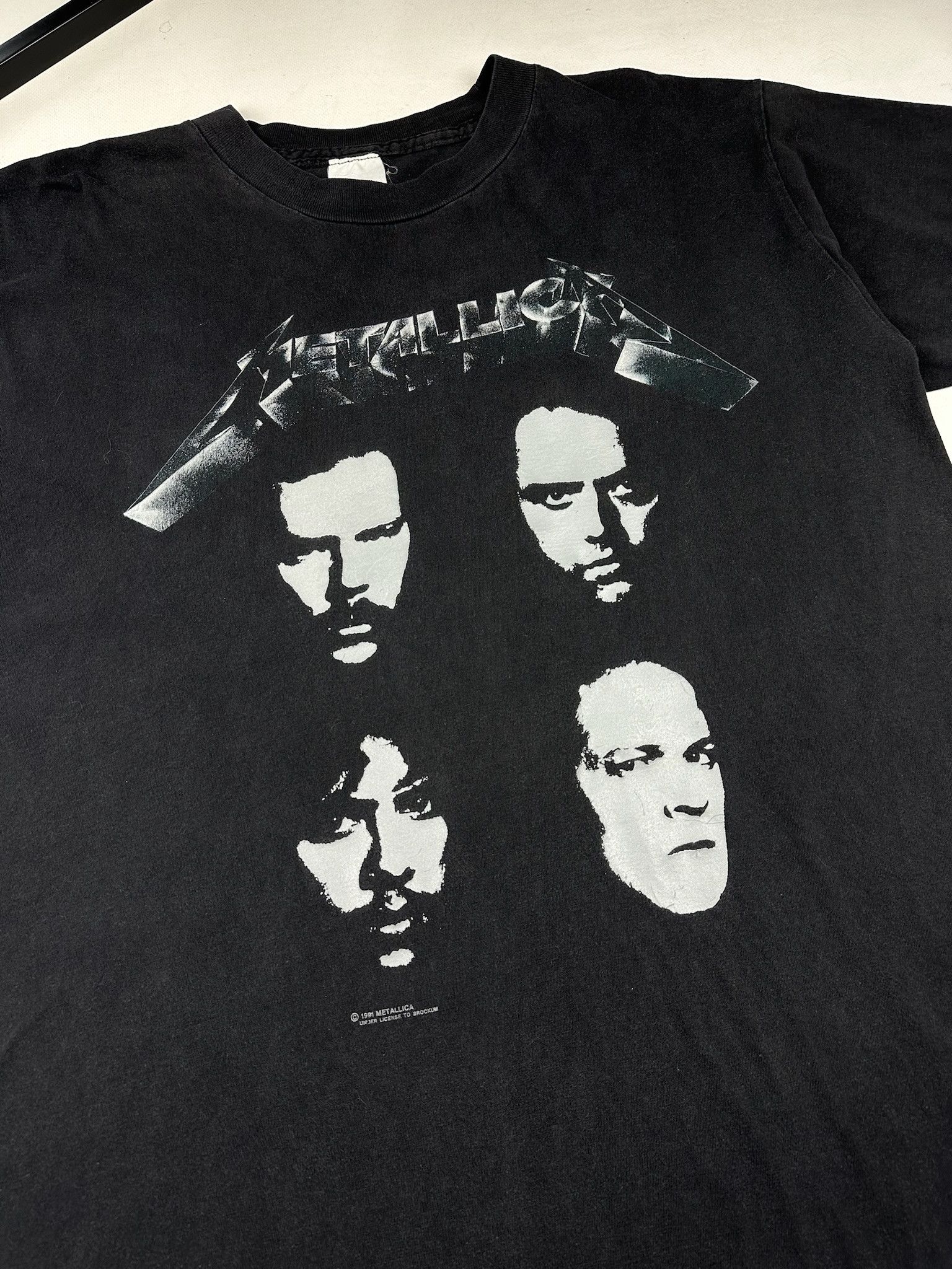 Band Tees Vintage Metallica Black Album Tee Size US L / EU 52-54 / 3 - 3 Thumbnail