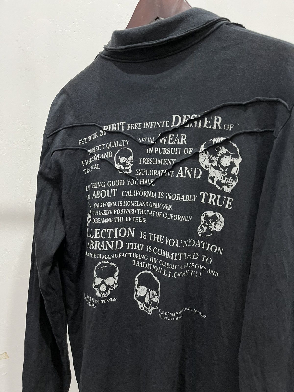 Share Spirit Homme Vkei Japanese poem vampire Size US M / EU 48-50 / 2 - 4 Thumbnail