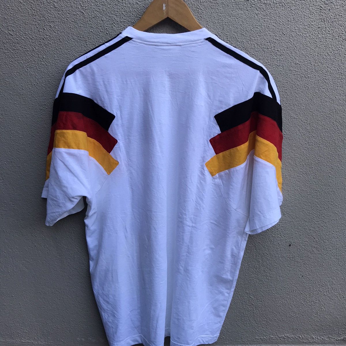 Adidas Vintage ADIDAS Germany jersey tee Size US L / EU 52-54 / 3 - 4 Thumbnail