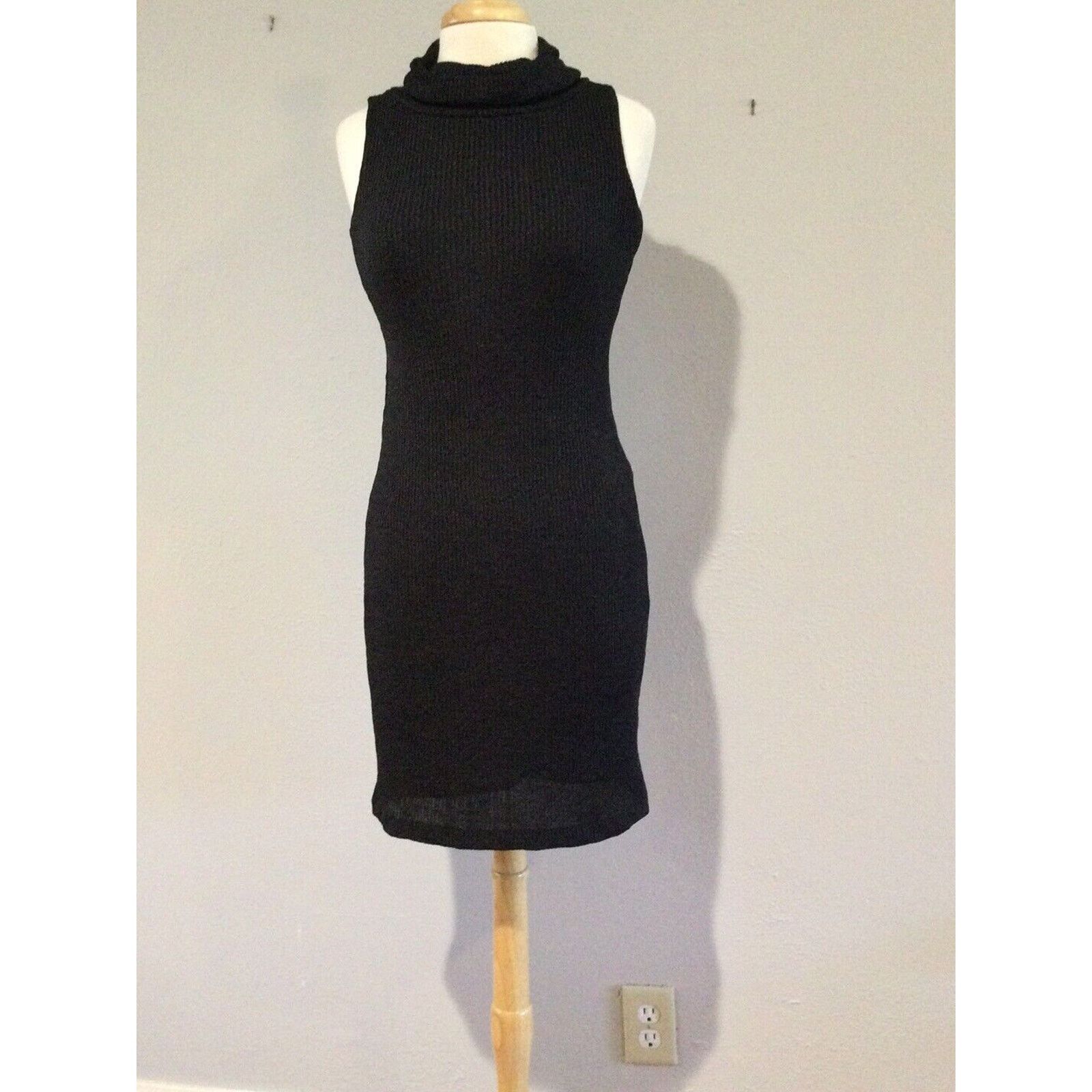 Other City Triangles Black Bodycon Turtleneck Sleeveless Dress SzM Size M / US 6-8 / IT 42-44 - 3 Thumbnail