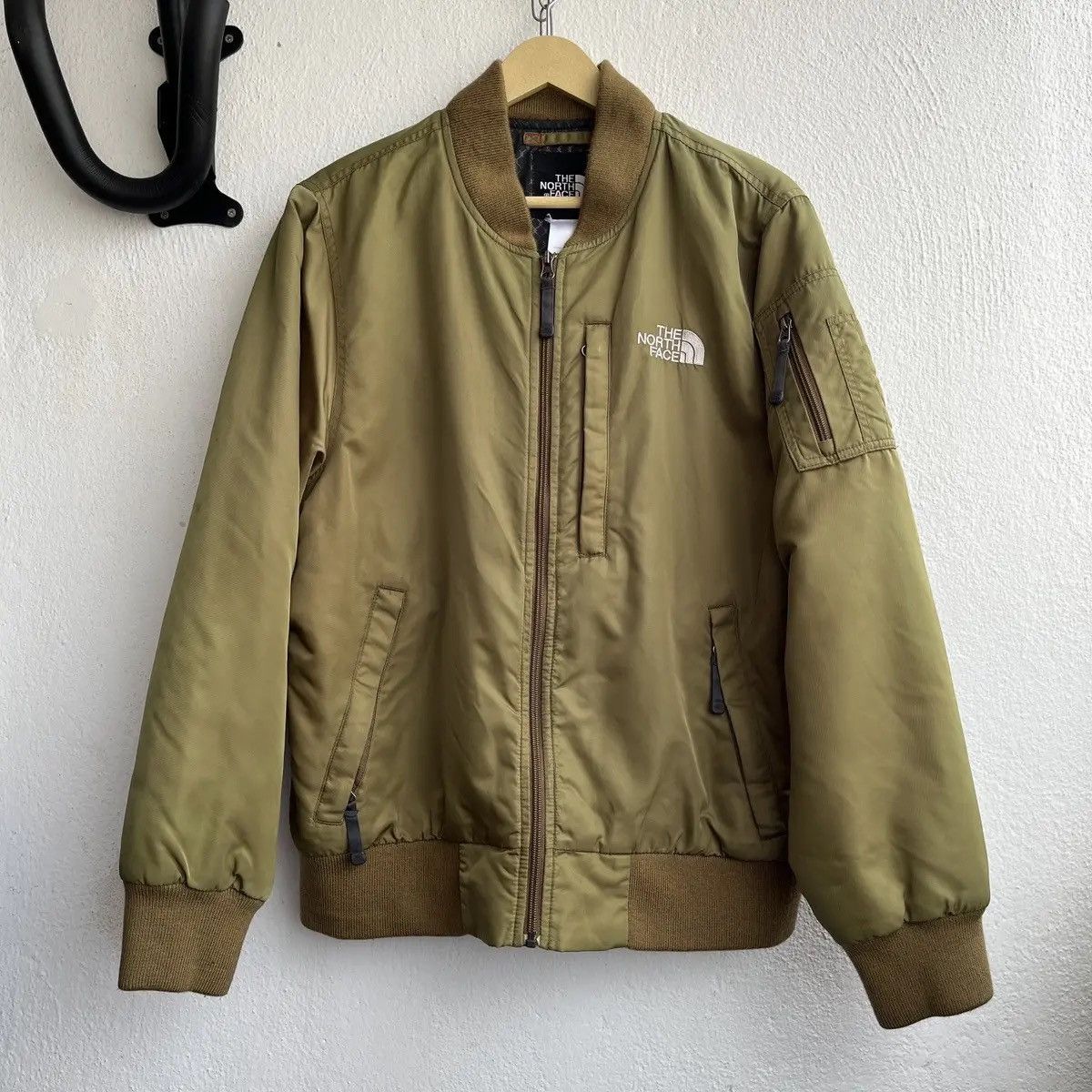 The North Face THE NORTH FACE GORPCORE PUFFER BOMBER JACKET Size US M / EU 48-50 / 2 - 1 Thumbnail