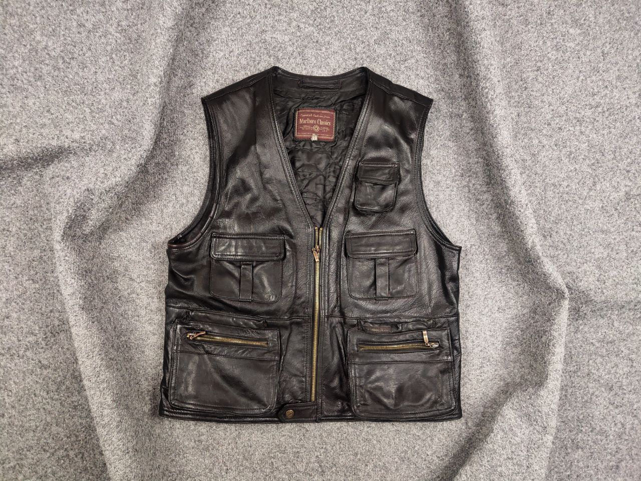 GRUNGE LEATHER CARGO VEST / BLK