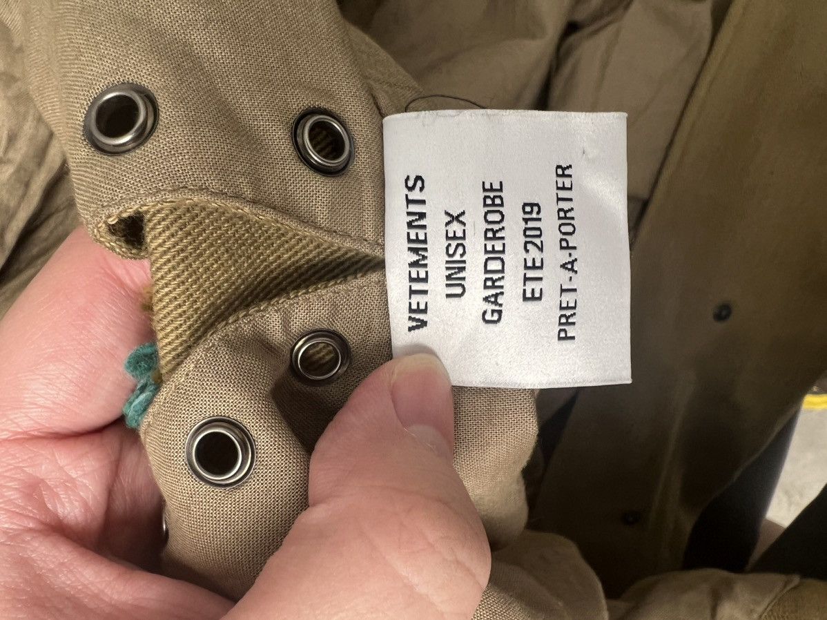 Vetements Vetements 19SS Kaki Gimp Suit Mask Parka Size US S / EU 44-46 / 1 - 5 Thumbnail