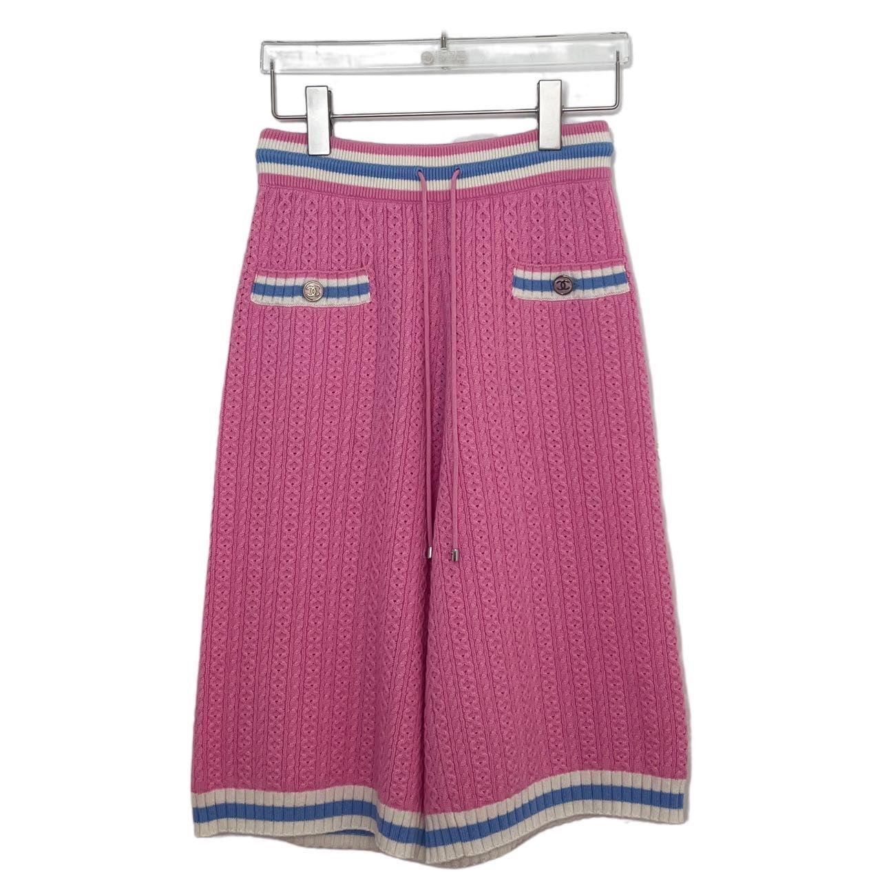 Chanel Chanel Striped Trim Knitted Straight Casual Shorts K26WX Size 25" / US 0 / IT 36 - 1 Thumbnail