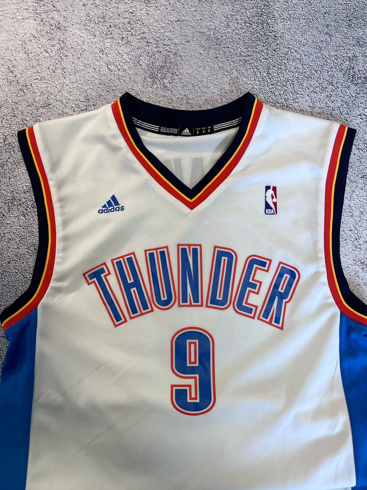 Adidas Oklahoma City Thunder Ibaka 9 Jersey Adidas NBA Home Shirt Size US S / EU 44-46 / 1 - 5 Thumbnail