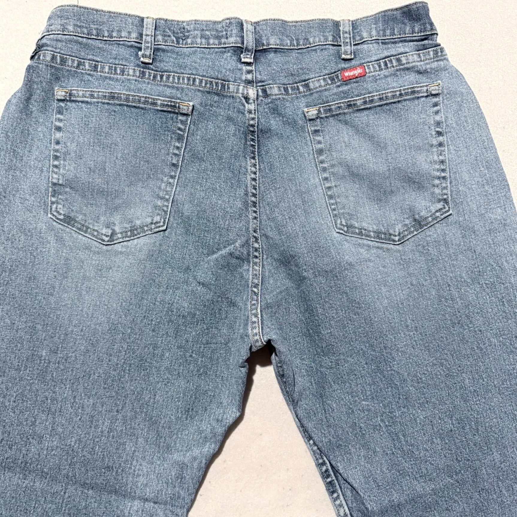 Wrangler Wrangler Jeans Denim Blue Mid Rise Relaxed Fit Straight - 36x27 Size US 36 / EU 52 - 4 Thumbnail
