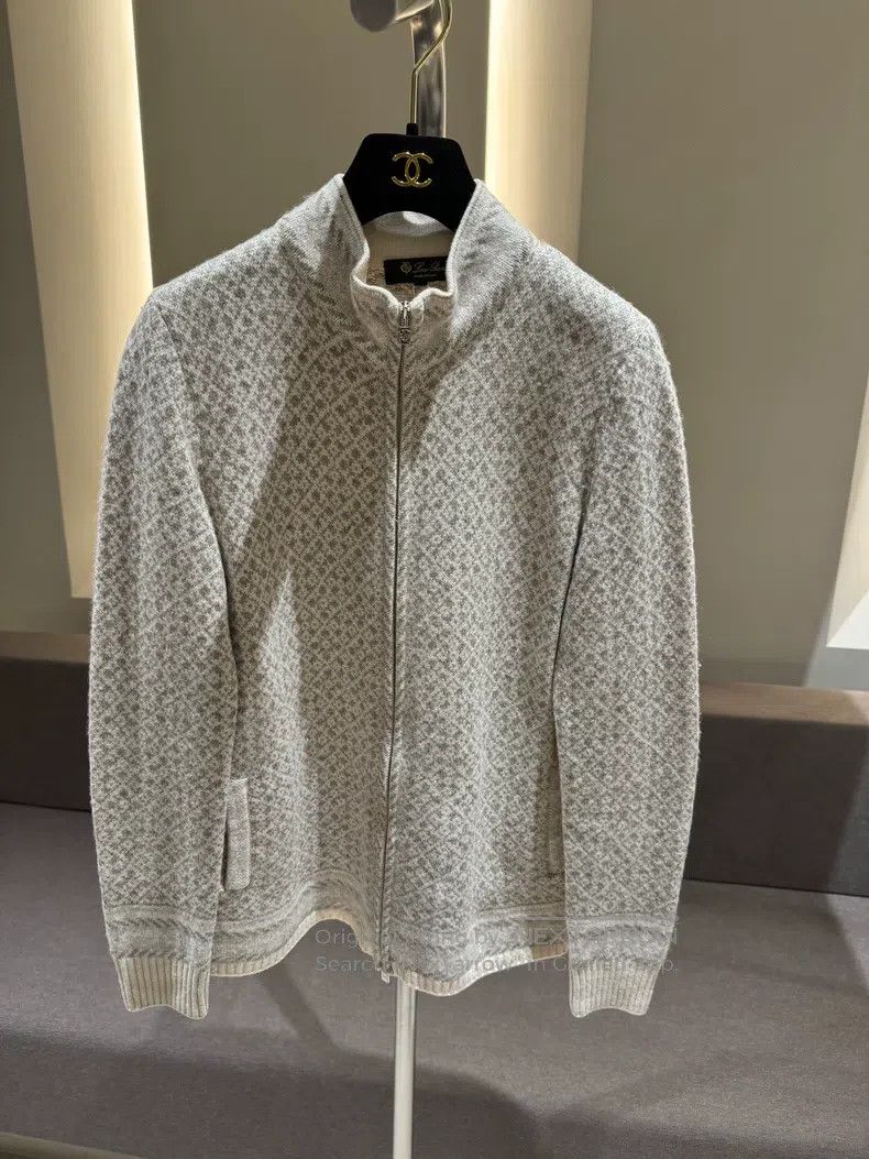 Loro Piana Loro Piana Snowflake Pattern Cashmere Cardigan Size XS / US 0-2 / IT 36-38 - 1 Thumbnail