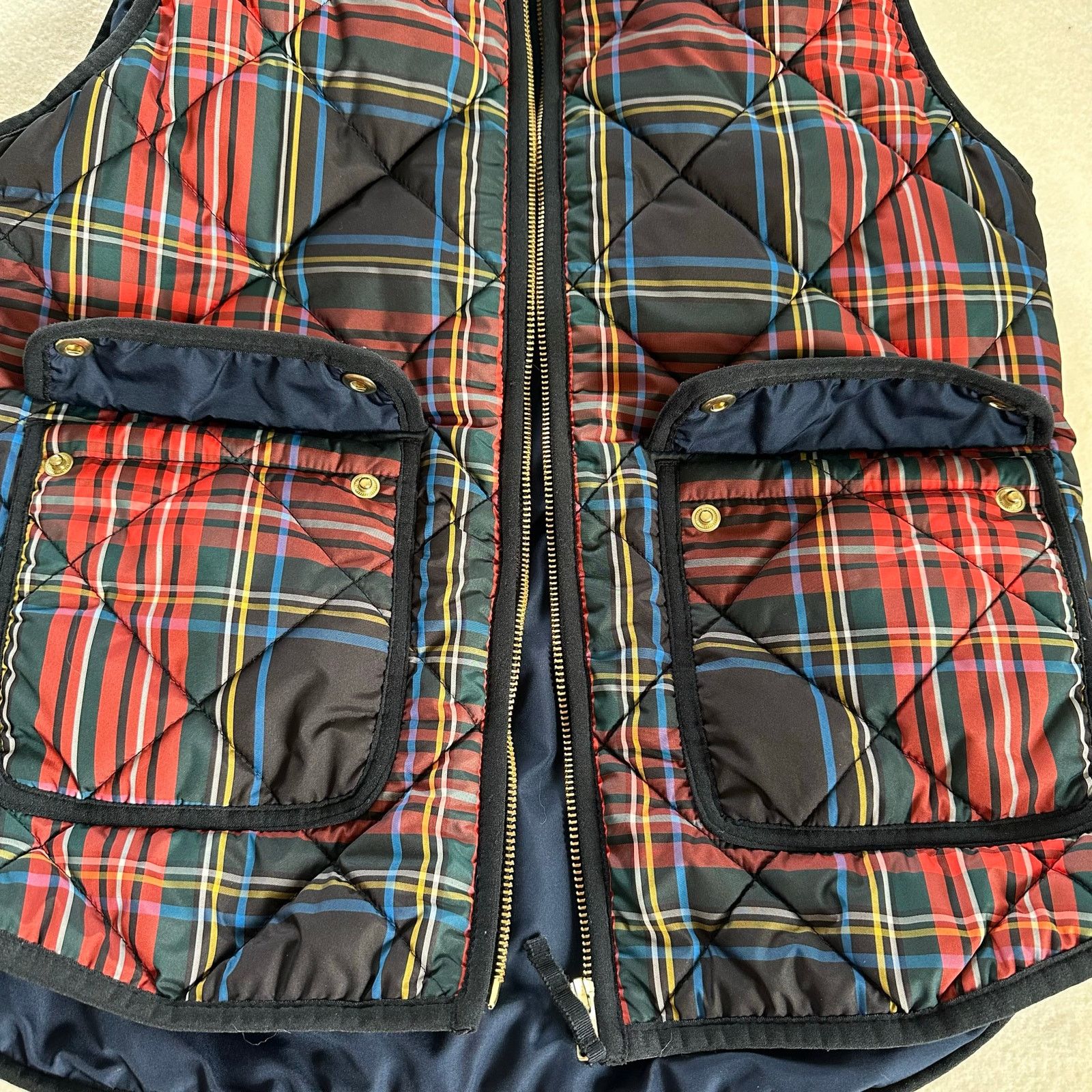 J.Crew J. Crew Stewart Tartan Plaid Holiday Quilted Vest Size S Size S / US 4 / IT 40 - 4 Thumbnail